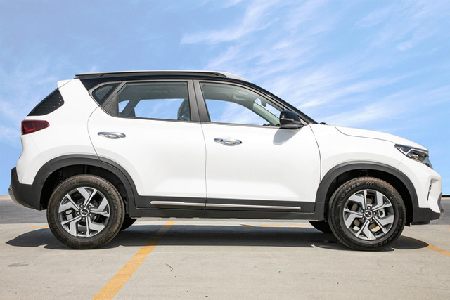 Giá lăn bánh loạt ô tô mới ra mắt nếu được giảm 50% phí trước bạ: Thấp nhất hơn 400 triệu đồng, cao nhất gần 2 tỷ đồng - Ảnh 8.