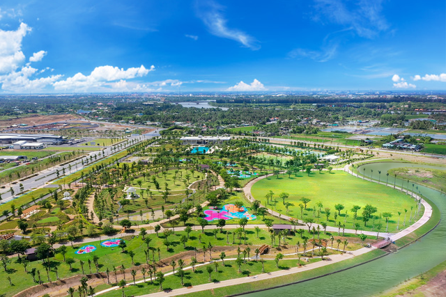 Biệt thự hạng sang của giới nhà giàu giữa lòng “thành phố vệ tinh” Sài Gòn - Ảnh 13. Biệt thự hạng sang của giới nhà giàu giữa lòng “thành phố vệ tinh” Sài Gòn - Ảnh 13.