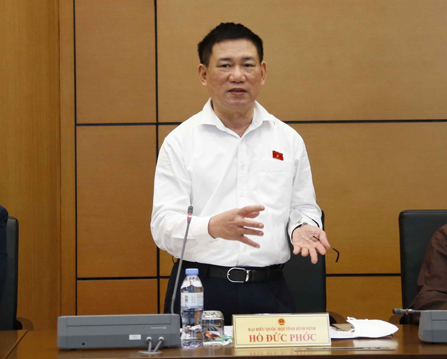 Có nên nới trần nợ công? - Ảnh 1. Có nên nới trần nợ công? - Ảnh 1.