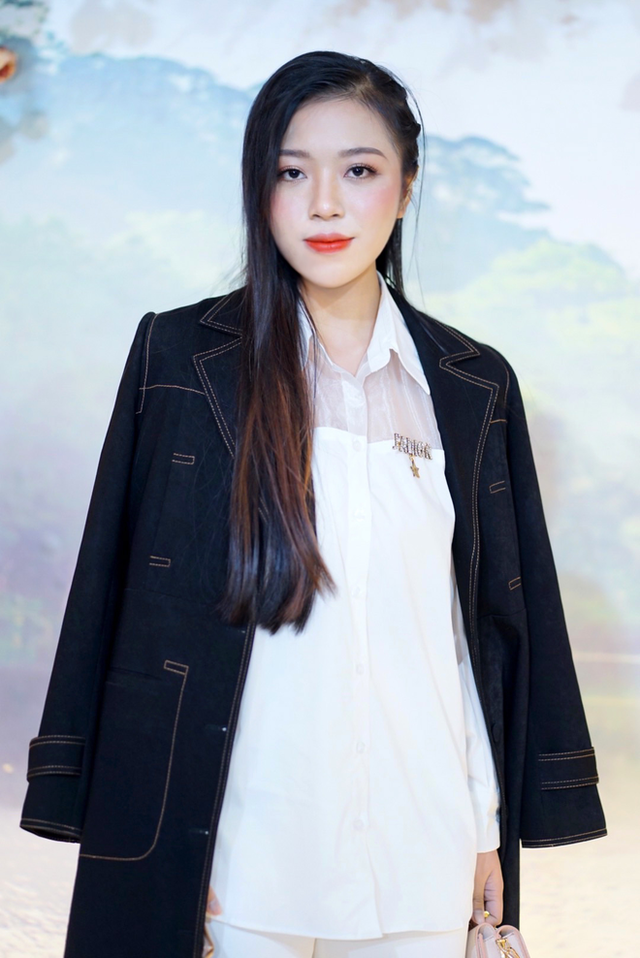 22 tuổi của con nhà người ta: Tốt nghiệp xuất sắc trường Ngoại thương, đã kịp giữ chức CEO luôn rồi - Ảnh 5.