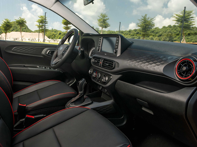 Giá lăn bánh loạt ô tô mới ra mắt nếu được giảm 50% phí trước bạ: Thấp nhất hơn 400 triệu đồng, cao nhất gần 2 tỷ đồng - Ảnh 5.