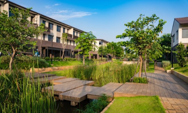 Biệt thự hạng sang của giới nhà giàu giữa lòng “thành phố vệ tinh” Sài Gòn - Ảnh 6. Biệt thự hạng sang của giới nhà giàu giữa lòng “thành phố vệ tinh” Sài Gòn - Ảnh 6.