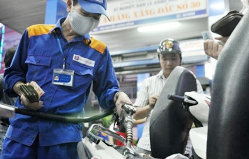 Hôm nay, sẽ điều chỉnh giá xăng dầu - 1